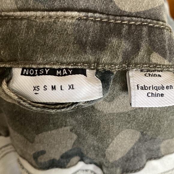 Camo Jean jacket. - Picture 4 of 5